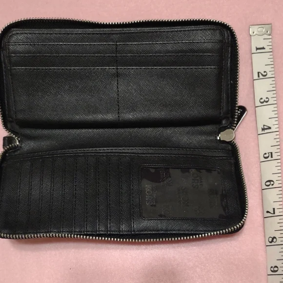 Michael Kors Black Textured Clutch. Shoes Very Little Wear - Picture 6 of 9